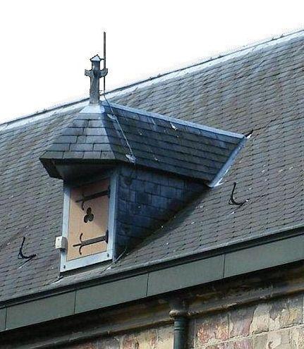 Oorspronkelijk bronbeeld bij Dakkapellen (des lucarnes)