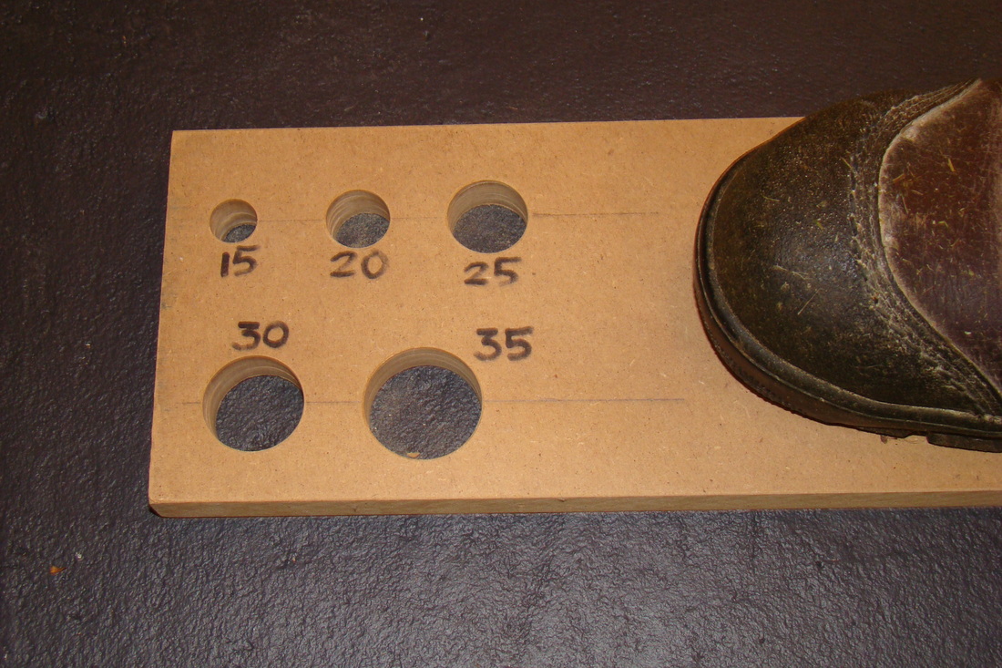 Afb. 23.5-3 · Nieuwe boormal van 16 mm MDF