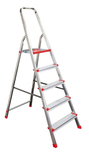 Oorspronkelijk bronbeeld bij Klimmateriaal: ladders, trappen en steigers